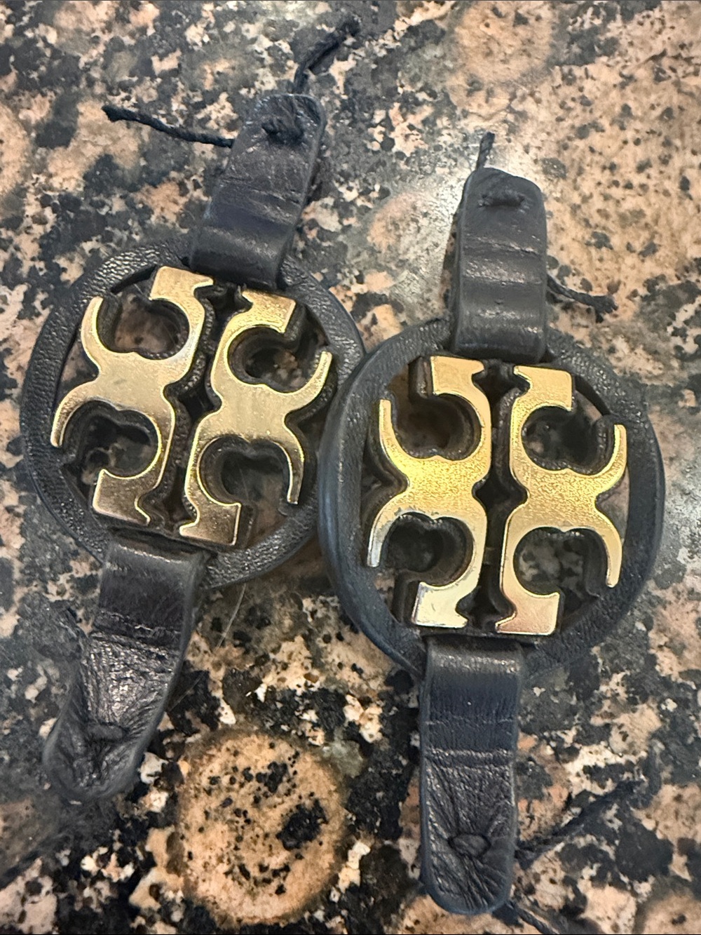 Tory Burch replacement logo hardware the pair, black and gold - Picture 5 of 5